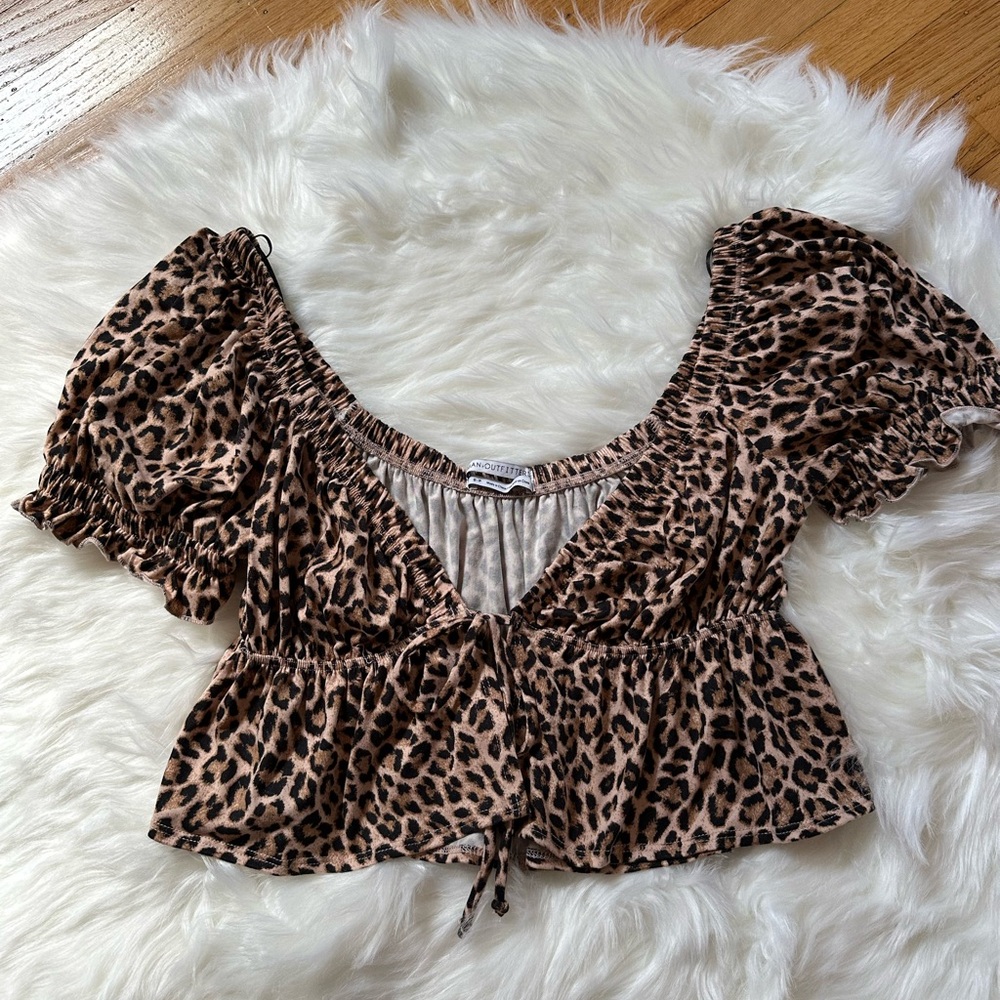 Uo Crop Top - image 1